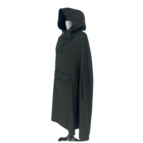 Lamberto Losani Hooded Poncho 100% Cashmere in Green - Picture 9 of 16